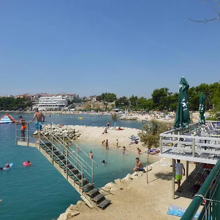 Rum i privatbostad Apartman Antea 2 *